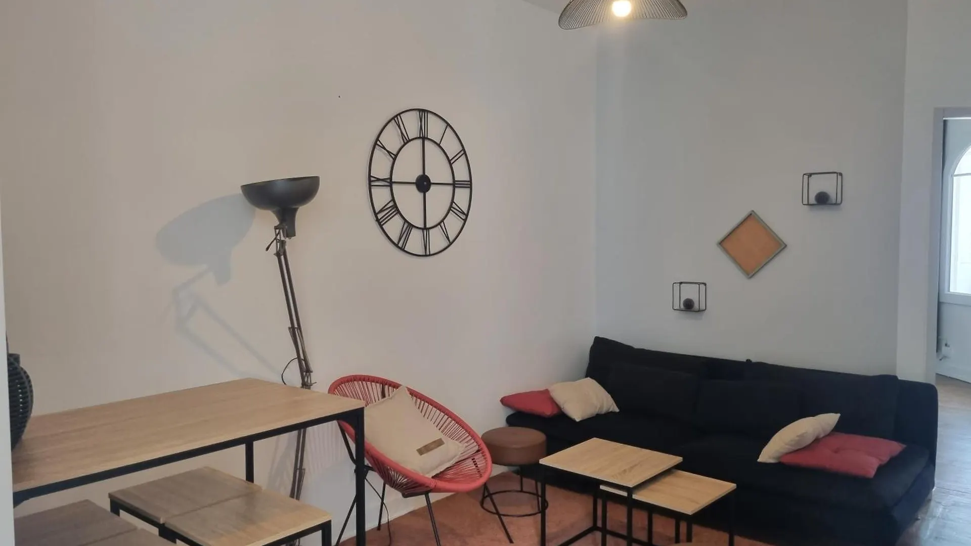 Проживание в семье Chambre Dans Colocation - Valence - Франция